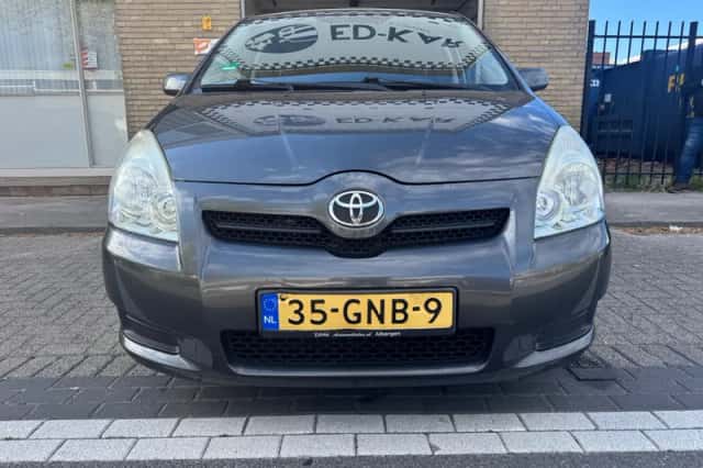 Toyota VERSO (2008) thumbnail 4