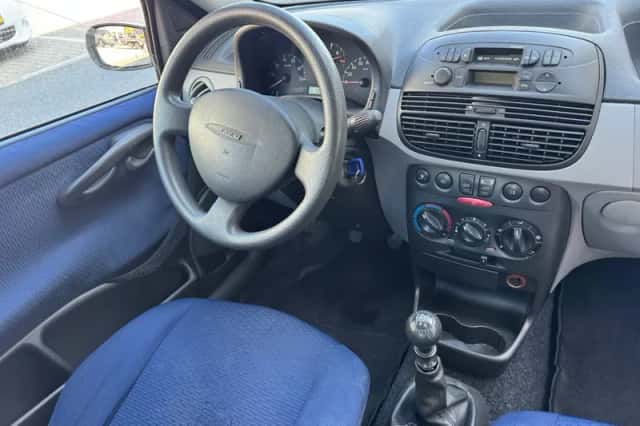 Fiat Punto (2000) thumbnail 2