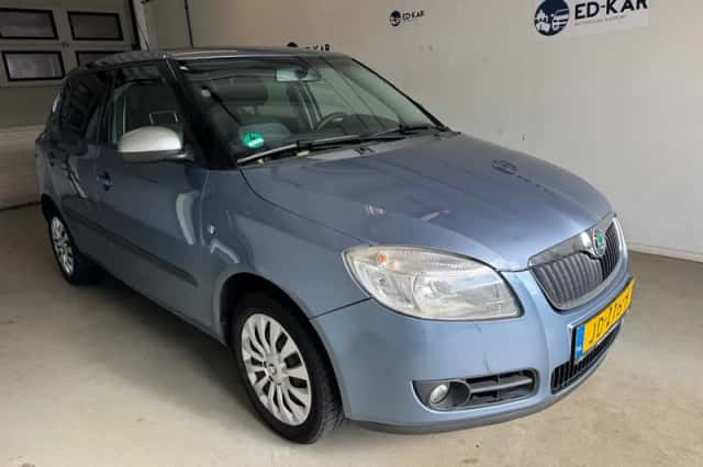 Škoda Fabia (2009) thumbnail 4