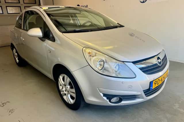 Opel Corsa (2009) thumbnail 5