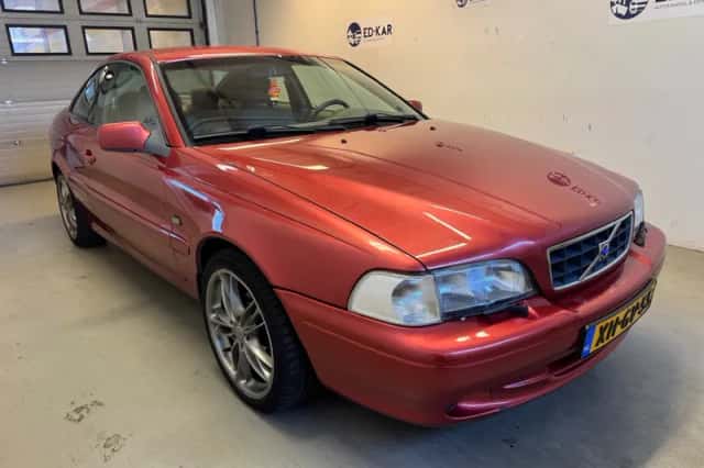 Volvo C70 (1998) thumbnail 5