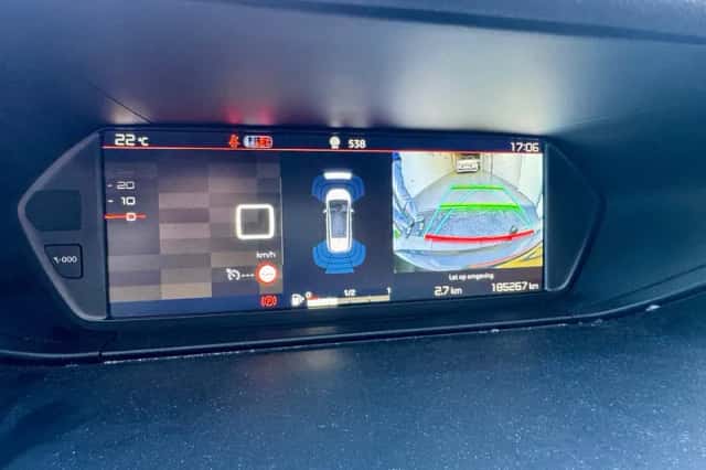 Citroën C4 (2019) thumbnail 3