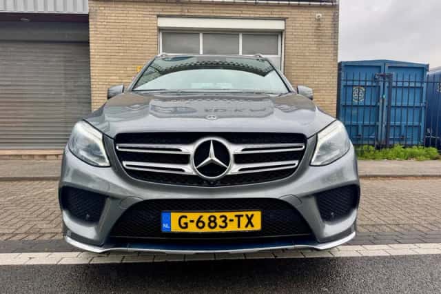 Mercedes-Benz GLE-KLASSE (2018) thumbnail 4