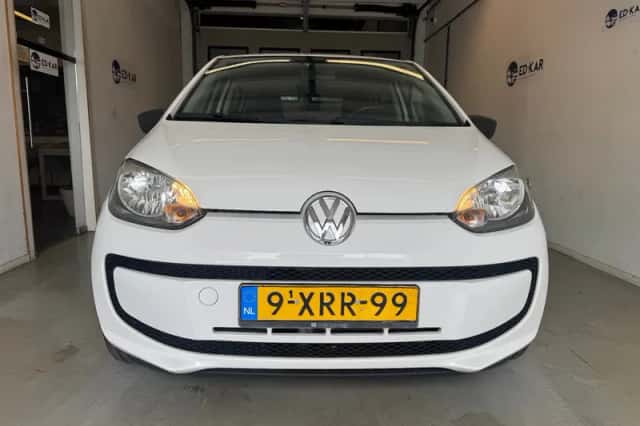 Volkswagen Up (2014) thumbnail 4