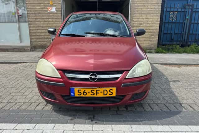 Opel Corsa (2005) thumbnail 4
