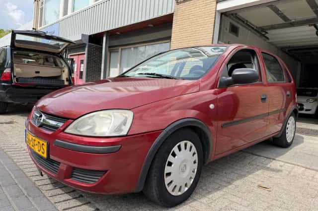 Opel Corsa (2005) thumbnail 1