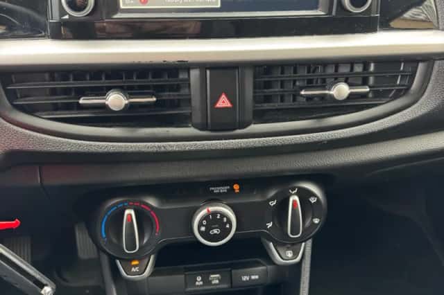 Kia Picanto (2018) thumbnail 3