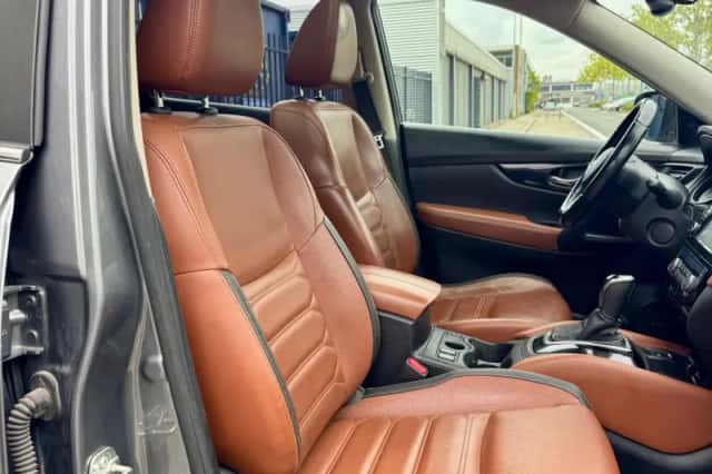 Nissan X-Trail (2019) thumbnail 3