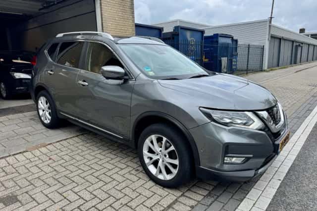 Nissan X-Trail (2019) thumbnail 5