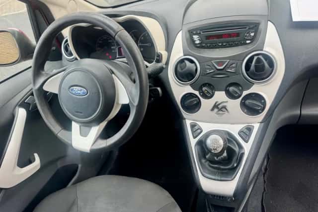 Ford KA (2009) thumbnail 2