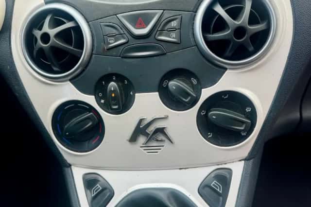 Ford KA (2009) thumbnail 3