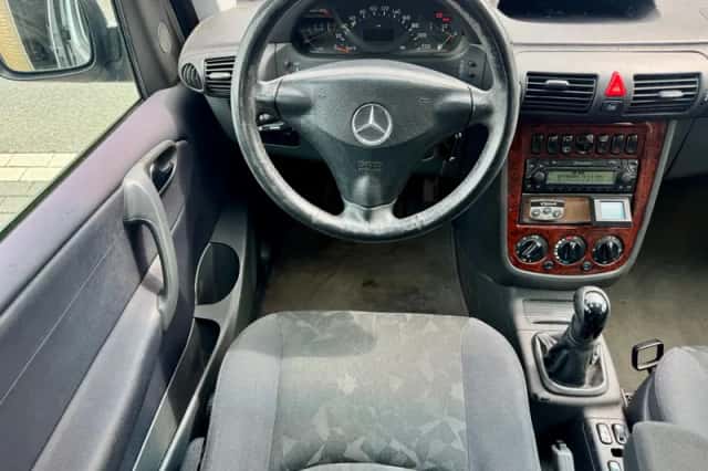 Mercedes-Benz VANEO (2006) thumbnail 2