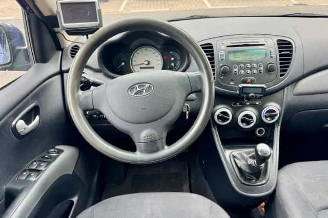 Hyundai i10 (2009) thumbnail 2