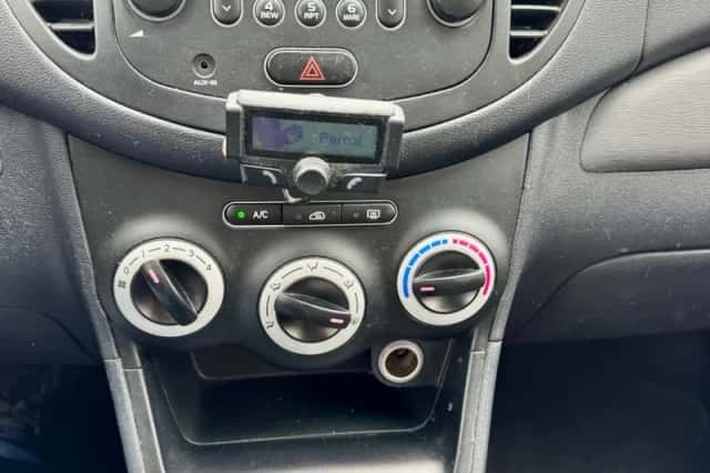 Hyundai i10 (2009) thumbnail 3