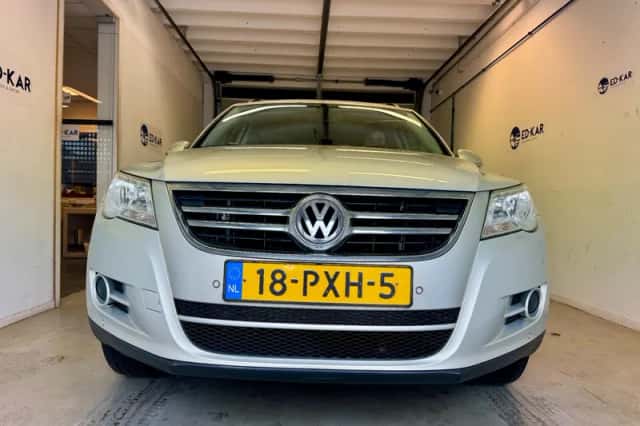 Volkswagen Tiguan (2011) thumbnail 4