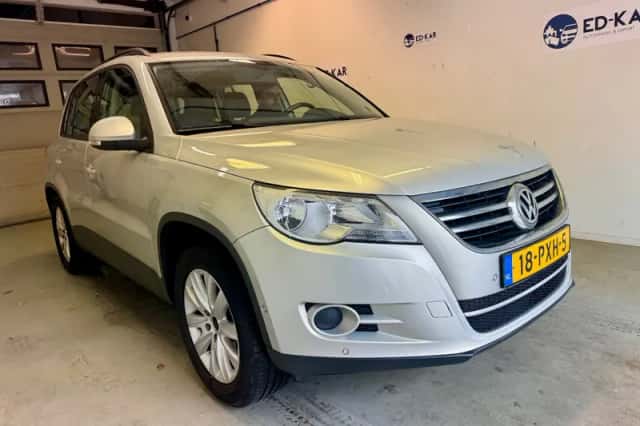 Volkswagen Tiguan (2011) thumbnail 5