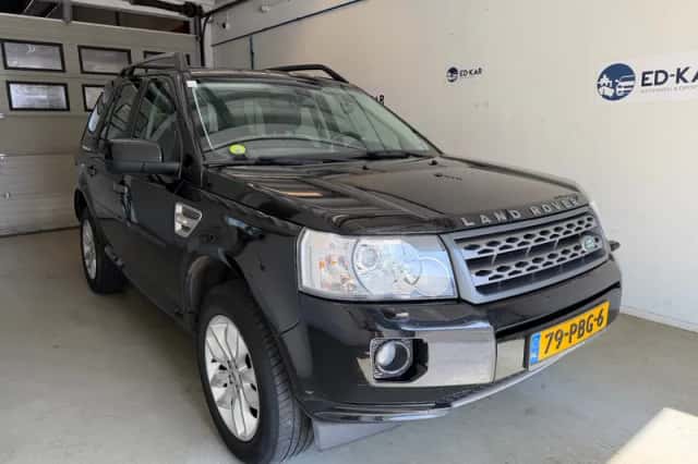 Land Rover Freelander (2011) thumbnail 4