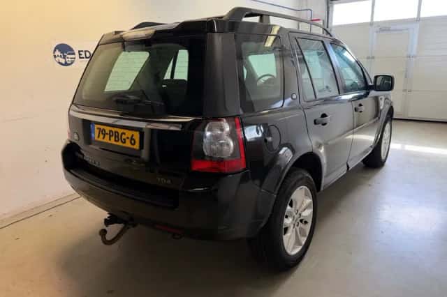Land Rover Freelander (2011) thumbnail 5