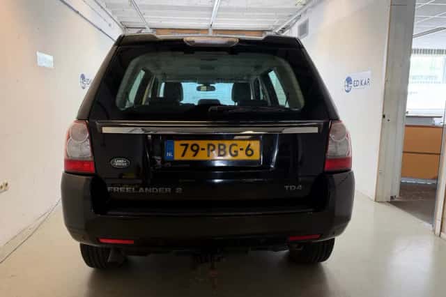 Land Rover Freelander (2011) thumbnail 6