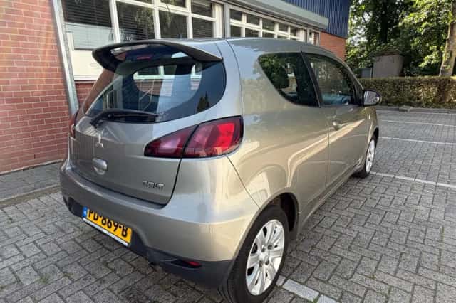 Mitsubishi Colt (2012) thumbnail 6