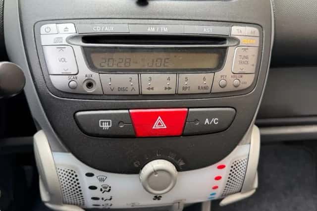 Citroën C1 (2010) thumbnail 3
