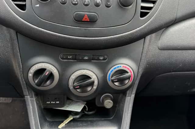 Hyundai i10 (2011) thumbnail 3