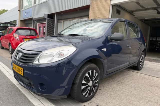 Dacia Sandero (2010)