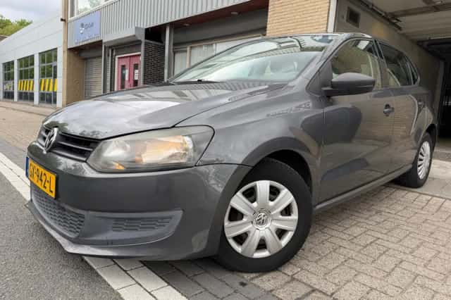 Volkswagen Polo (2009) thumbnail 1