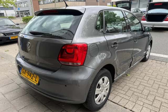 Volkswagen Polo (2009) thumbnail 6