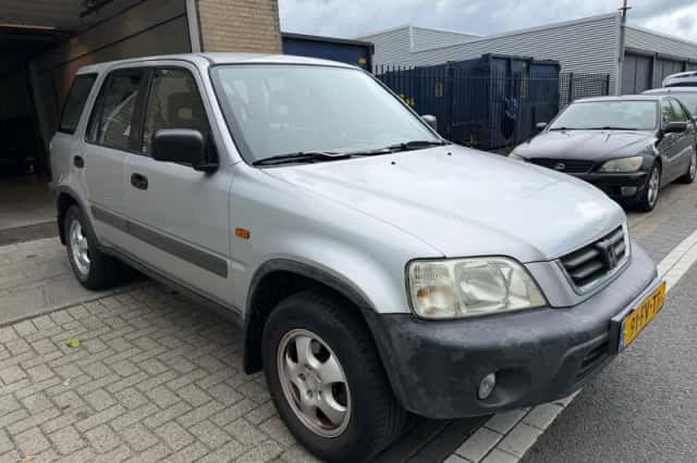 Honda CR-V (2000) thumbnail 6