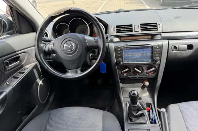Mazda 3 (2007) thumbnail 2