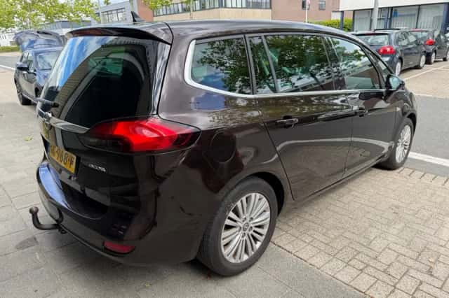 Opel Zafira Tourer (2015) thumbnail 6