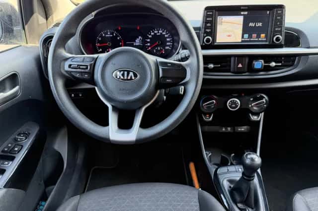 Kia Picanto (2018) thumbnail 2