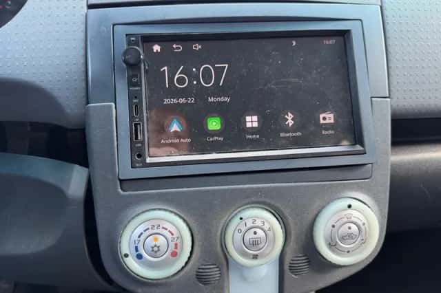 Mitsubishi Colt (2004) thumbnail 3