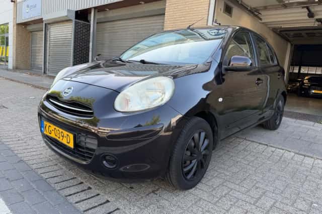 Nissan Micra (2011) thumbnail 1