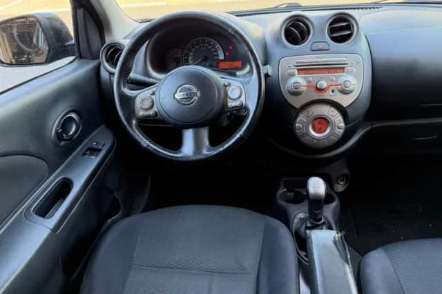 Nissan Micra (2011) thumbnail 2