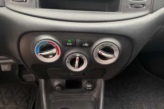 Hyundai ACCENT (2008) thumbnail 3