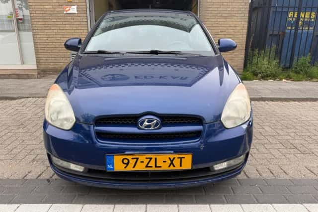 Hyundai ACCENT (2008) thumbnail 4