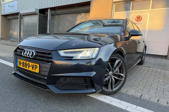 Audi A4 (2016) thumbnail 1