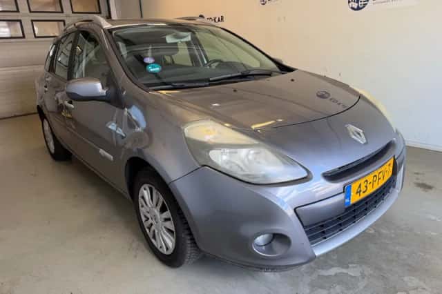 Renault Clio (2011) thumbnail 5