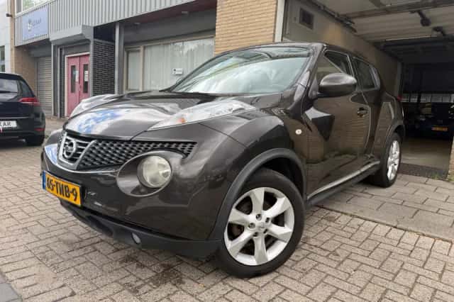 Nissan Juke (2012) thumbnail 1