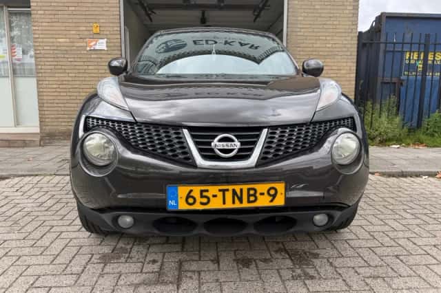 Nissan Juke (2012) thumbnail 4