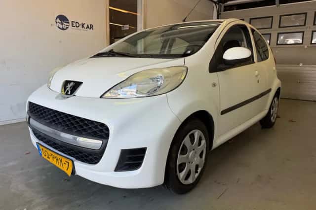 Peugeot 107 (2011) thumbnail 1