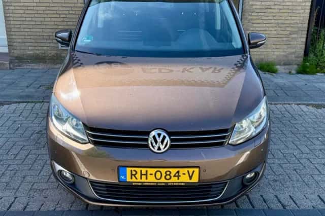Volkswagen Touran (2015) thumbnail 4