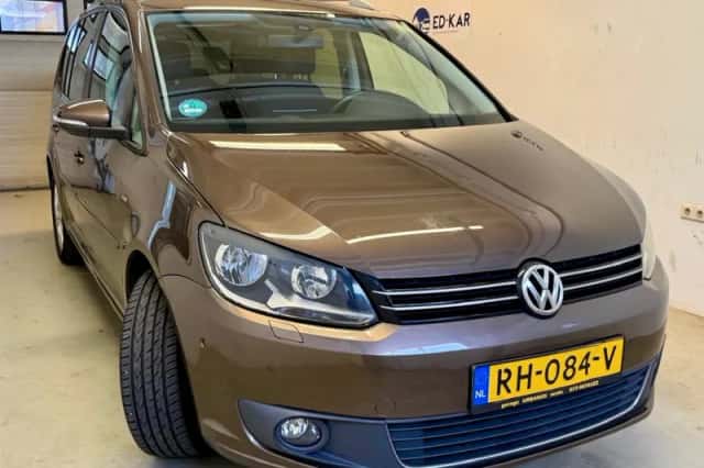 Volkswagen Touran (2015) thumbnail 5