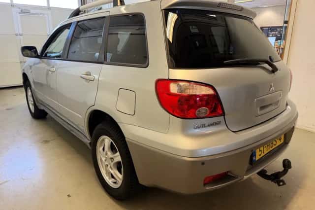 Mitsubishi Outlander (2008) thumbnail 6