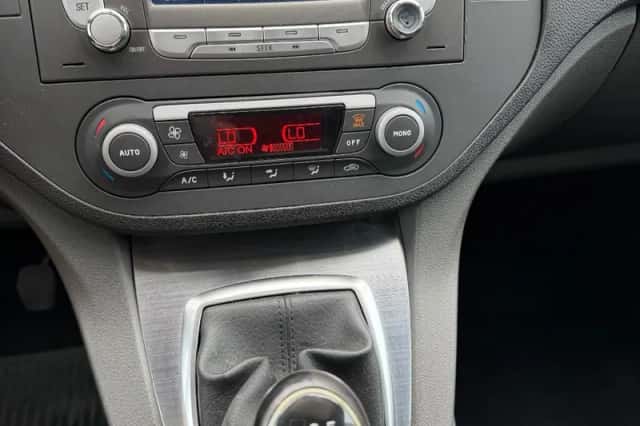 Ford C-Max (2009) thumbnail 3