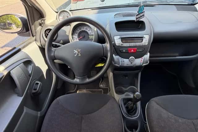Peugeot 107 (2010) thumbnail 2