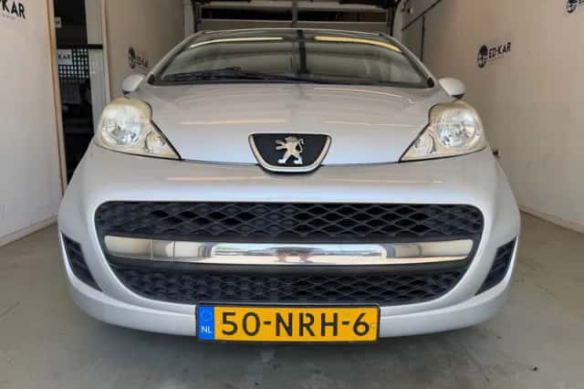 Peugeot 107 (2010) thumbnail 4