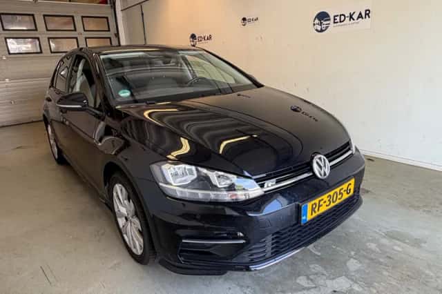 Volkswagen Golf (2017) thumbnail 6